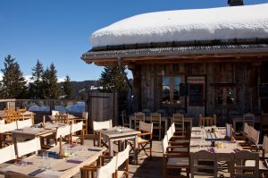 La Païka - Restaurant sur la Piste des Vorosses, Les Gets, France