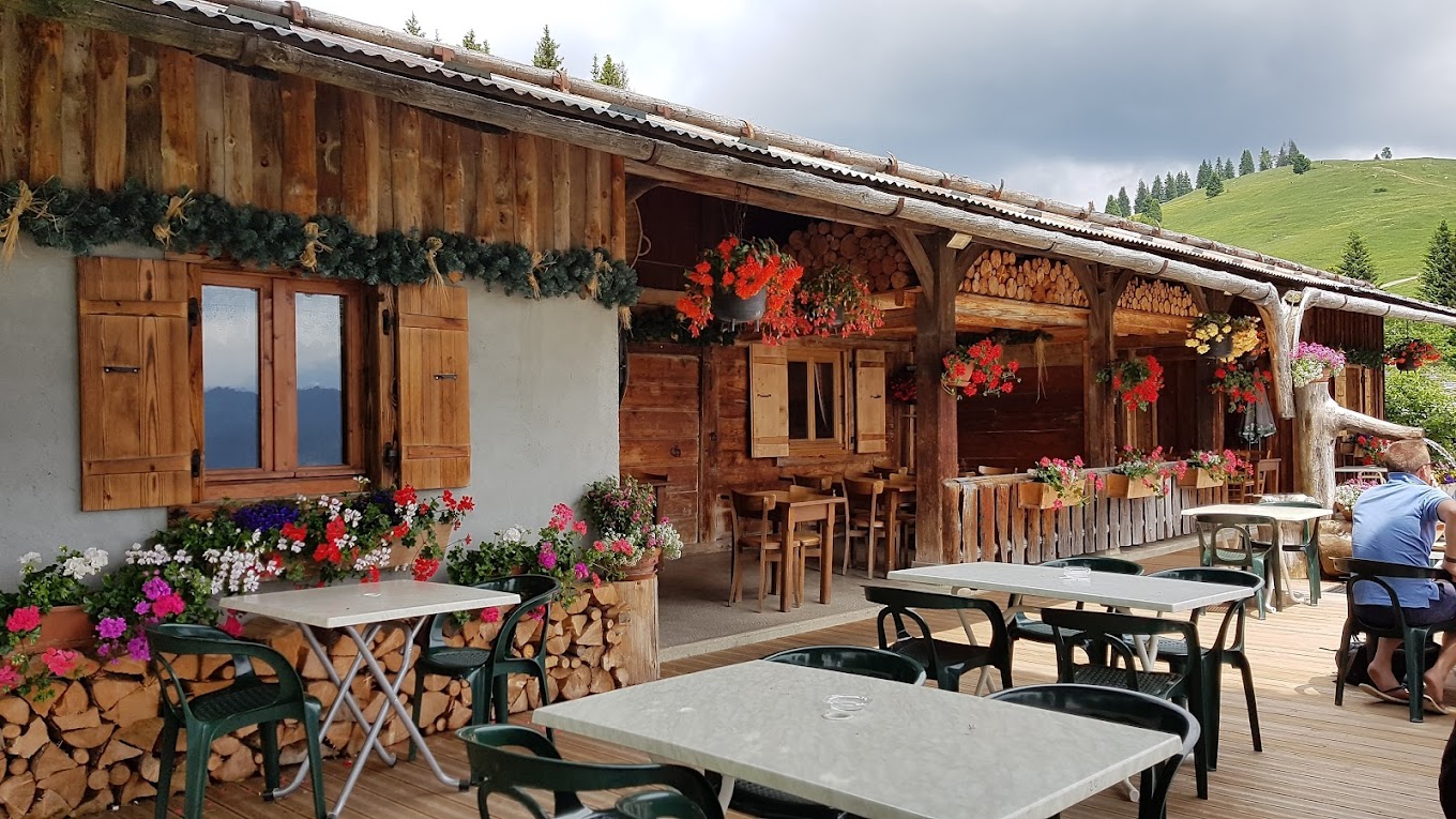 restaurant-les-chevrelles-les-gets