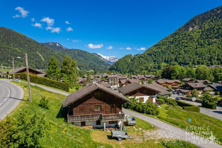 Chalet ripe for renovation in Morzine