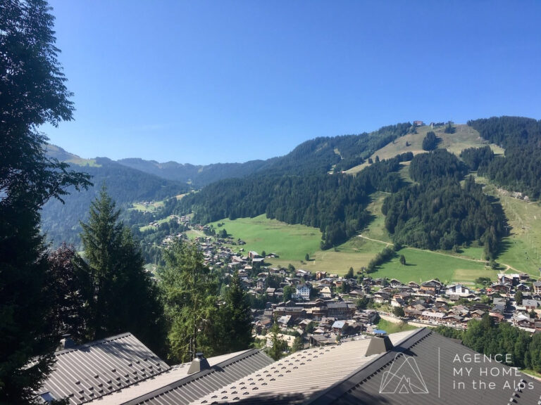3 fully services plots with lovely views