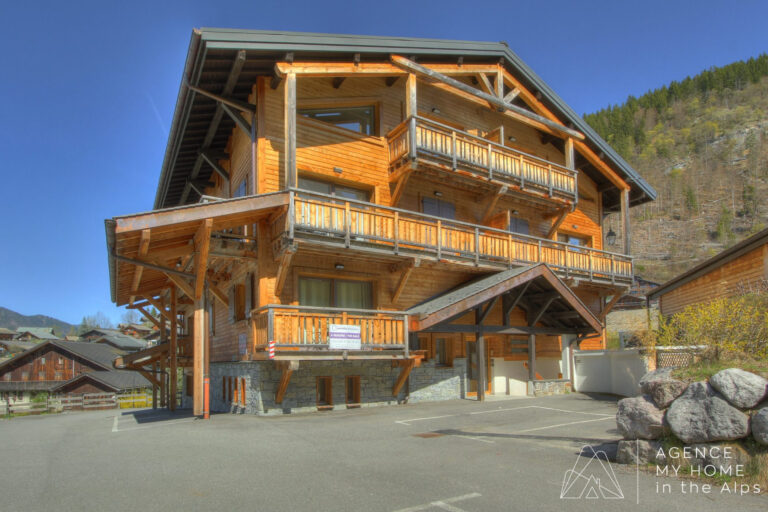 Bright Duplex in Central Morzine